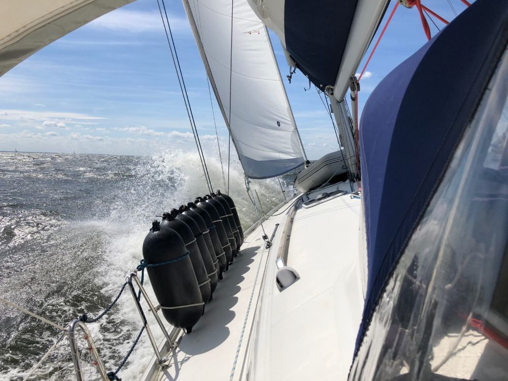 Hand gegen Koje - AHAB Stammcrew.