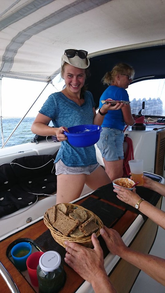 Hand gegen Koje - AHAB Stammcrew.