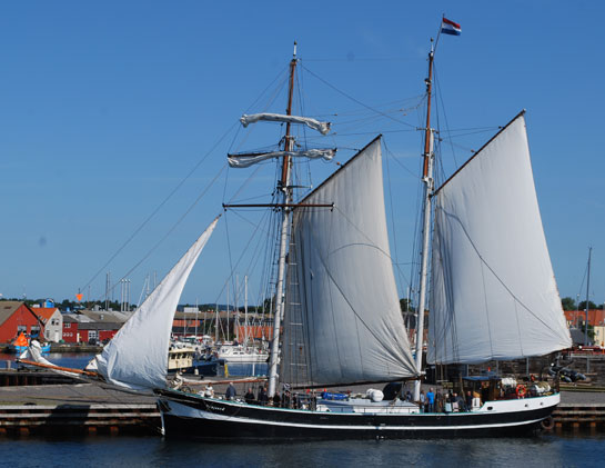 banjaard_ablegen_unter_segeln