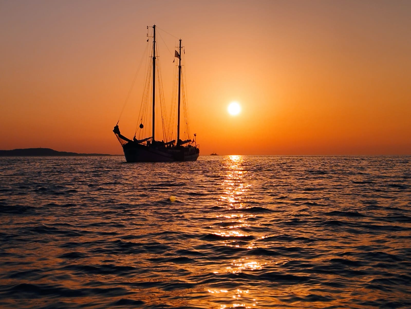Sonnenuntergang vor Anker