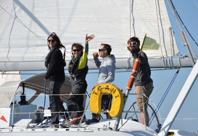 Crew auf Toani