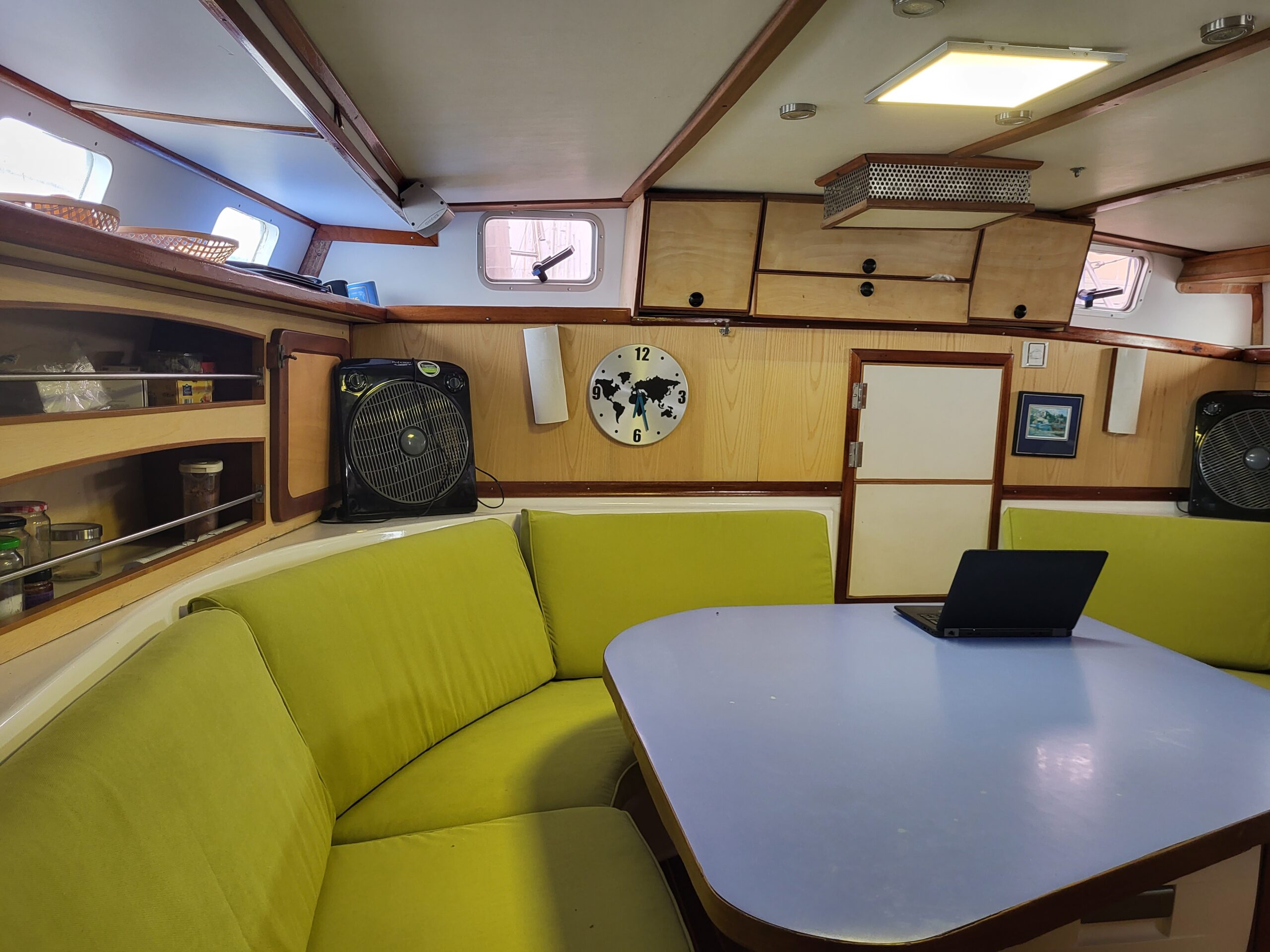 Klimatisierter Salon