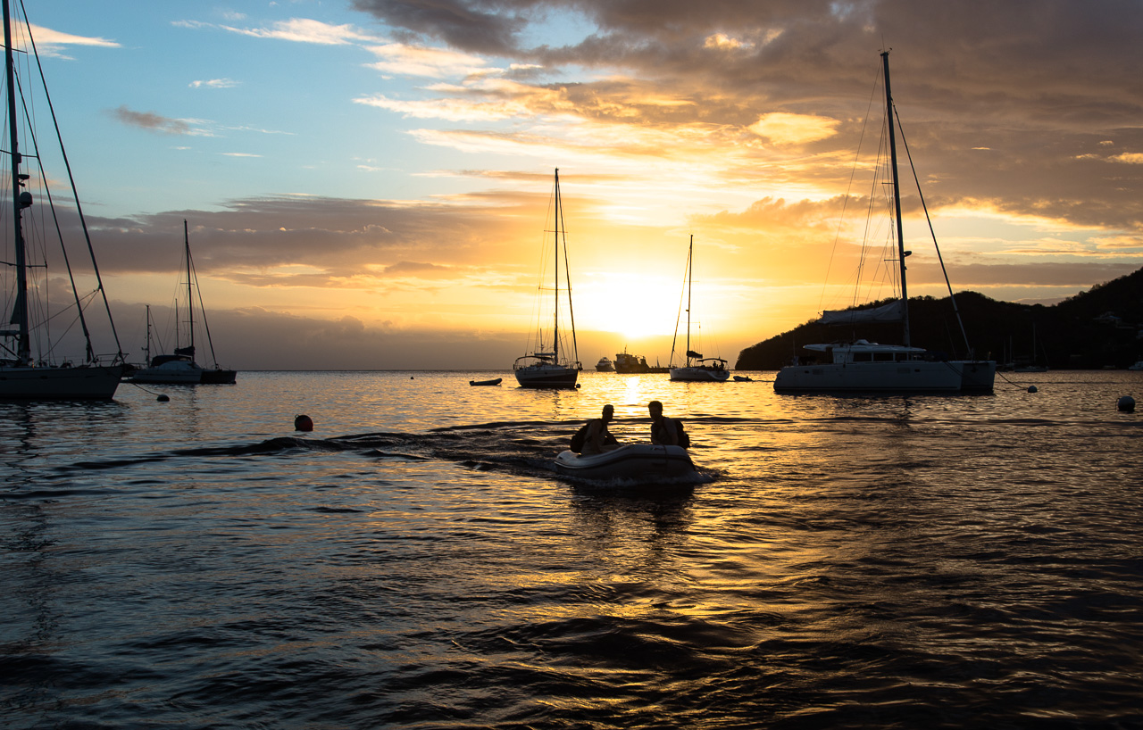 Karibik Ostern ab Martinique – Mitsegeln Katamaran und Flottille Sonnenuntergang